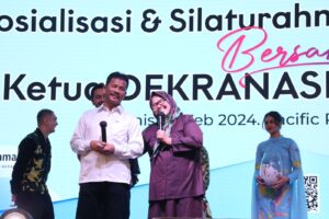 Kepala BP Batam HM Rudi dan Marlin Agustina (istri)
