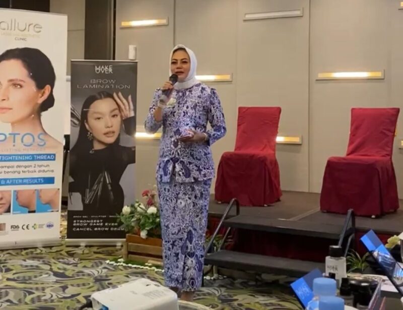 Rina Safitri Ketua IWAPI Batam Gelar Exclusive Make Class Bersama Ame Hasibuan dan Make Over