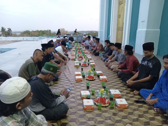 Masjid Raya Nur Ilahi Dompak Gelar Sholat Gerhana Bulan, Jamaah Padati Dompak